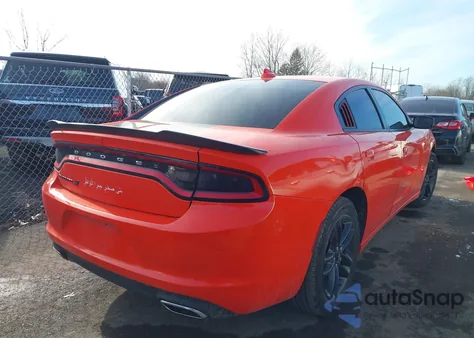 2019 Dodge Charger Sxt Awd z USA, uszkodzony, nr VIN 2C3CDXJG6KH577298
